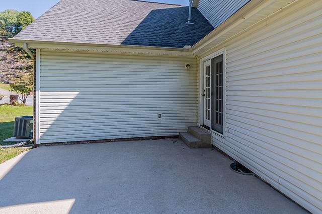 101 Donovan Ct, Hendersonville, TN 37075