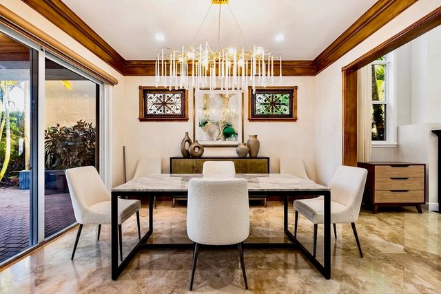 712 SANDY POINT Lane, North Palm Beach, FL 33410