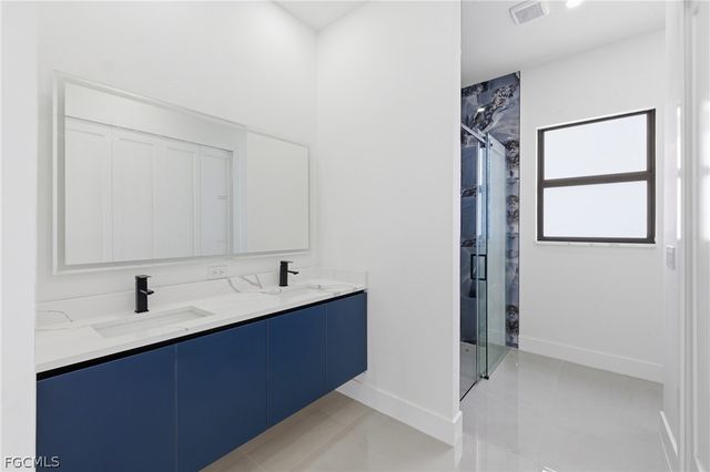 3211 6th ST SW, Lehigh Acres, FL 33976