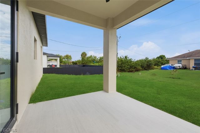 3211 6th ST SW, Lehigh Acres, FL 33976