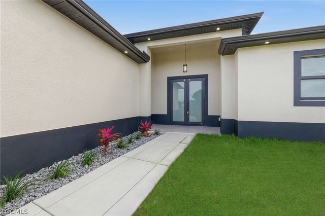 3211 6th ST SW, Lehigh Acres, FL 33976