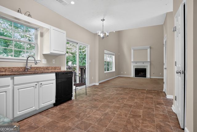 6065 Shadow Lake View, Lithonia, GA 30058