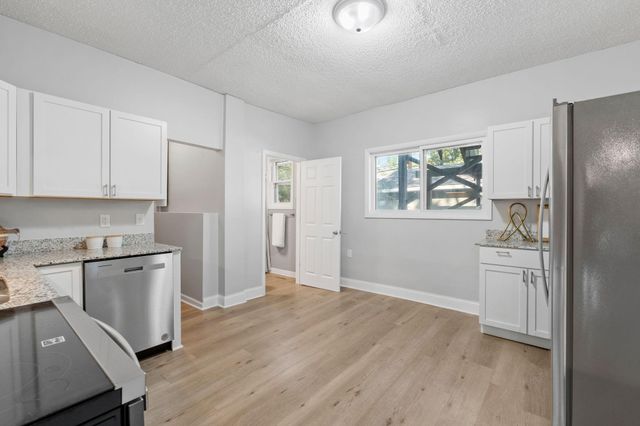 2810 Colfax Avenue N, Minneapolis, MN 55411