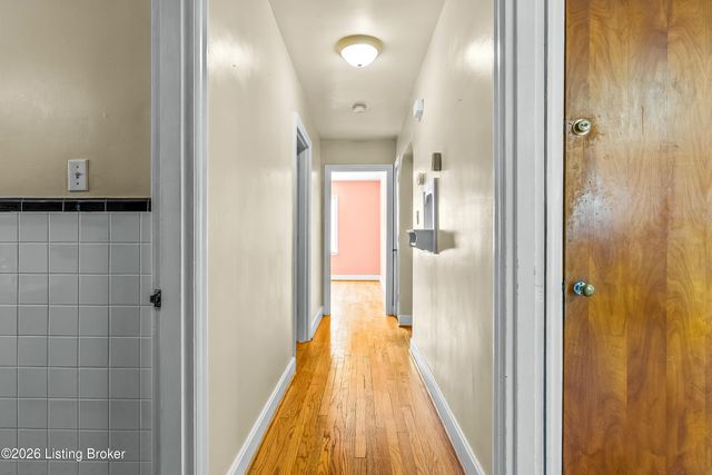 610 W Jefferson St, La Grange, KY 40031