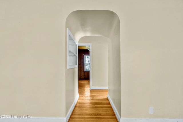 610 W Jefferson St, La Grange, KY 40031