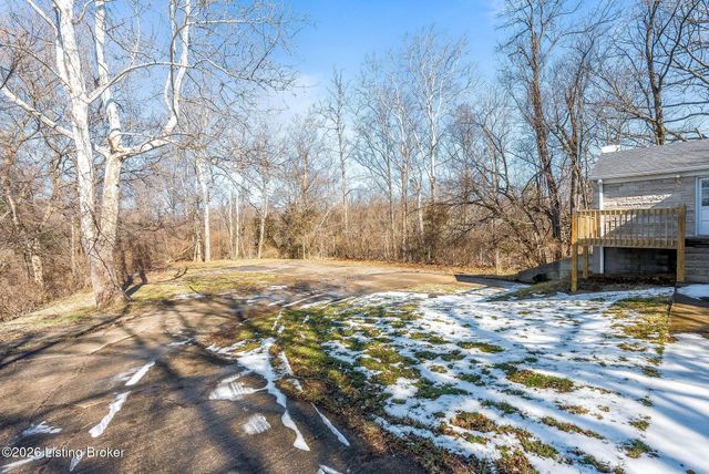 610 W Jefferson St, La Grange, KY 40031