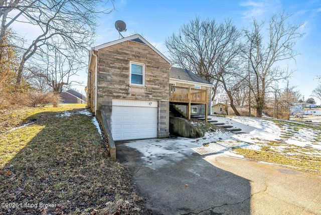 610 W Jefferson St, La Grange, KY 40031