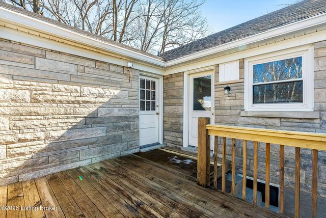 610 W Jefferson St, La Grange, KY 40031