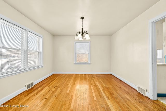 610 W Jefferson St, La Grange, KY 40031