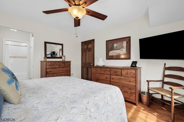 152 Long Hill Rd, Little Falls Twp., NJ 07424