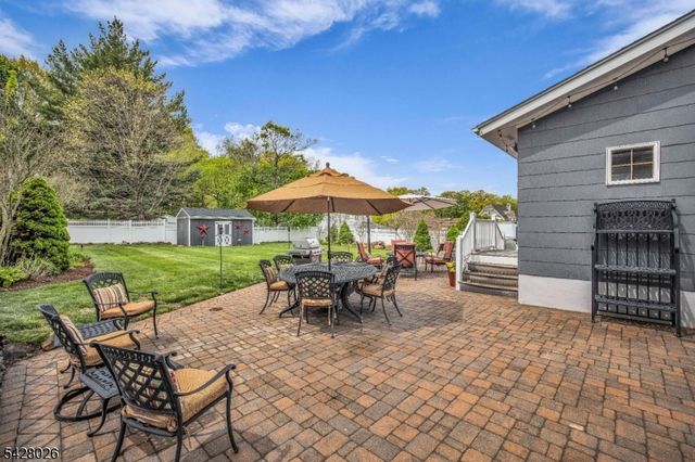152 Long Hill Rd, Little Falls Twp., NJ 07424