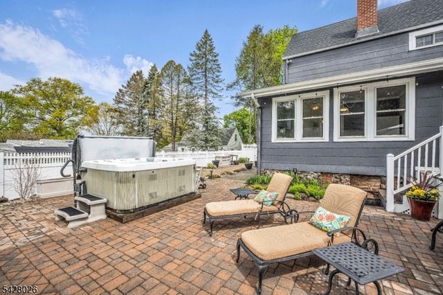 152 Long Hill Rd, Little Falls Twp., NJ 07424