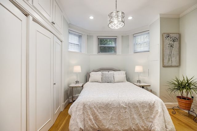 381 Marlborough St 1, Boston, MA 02115