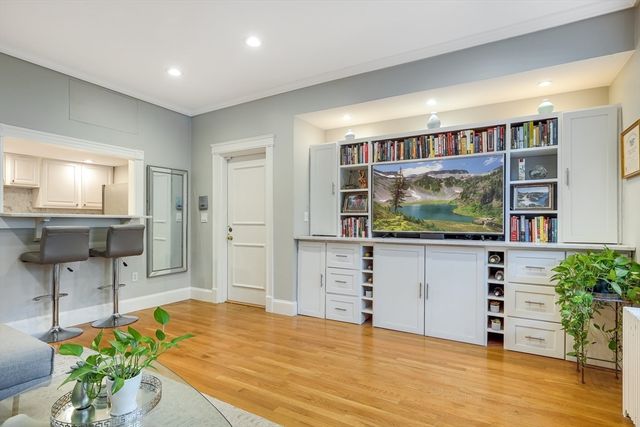 381 Marlborough St 1, Boston, MA 02115
