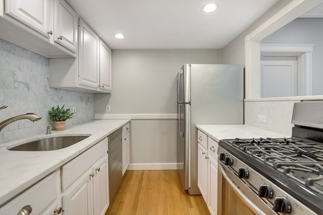 381 Marlborough St 1, Boston, MA 02115