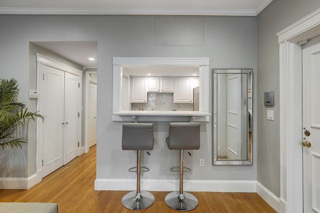 381 Marlborough St 1, Boston, MA 02115