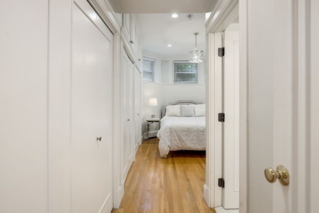 381 Marlborough St 1, Boston, MA 02115