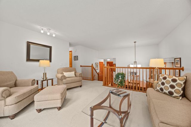 4830 Valley Forge Lane N, Plymouth, MN 55442