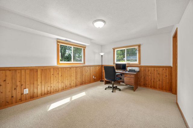 4830 Valley Forge Lane N, Plymouth, MN 55442
