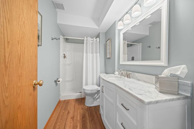 4830 Valley Forge Lane N, Plymouth, MN 55442