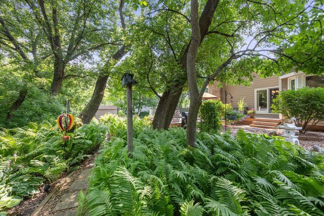 4830 Valley Forge Lane N, Plymouth, MN 55442