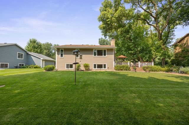 4830 Valley Forge Lane N, Plymouth, MN 55442