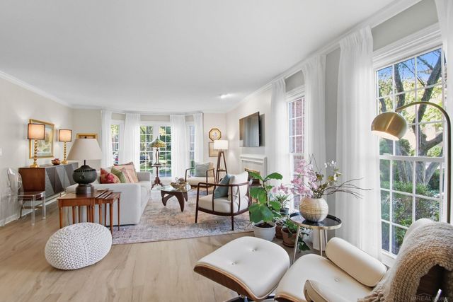 127 Windwood Pointe Drive, St Clair Shores, MI 48080