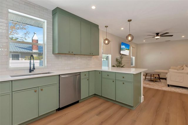 316 27TH STREET W, Bradenton, FL 34205