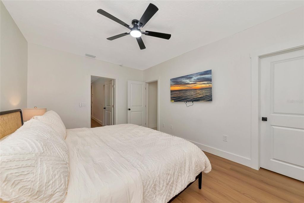 Image 24 of property listing at 316 27TH STREET W, Bradenton, FL 34205