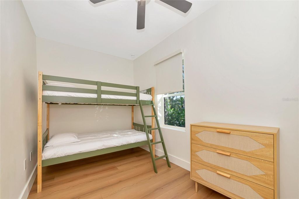 Image 33 of property listing at 316 27TH STREET W, Bradenton, FL 34205