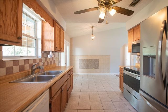 477 DALLAS Circle, Folkston, GA 31537