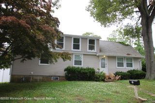 142 Delaware Avenue, Oakhurst, NJ 07755