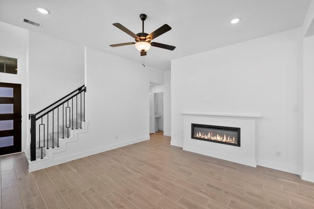 10111 Palm Springs Place, Manvel, TX 77583
