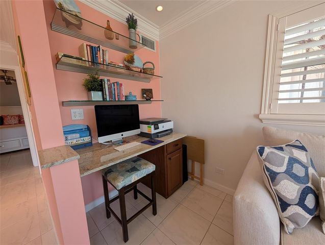 2808 NE 33rd Court 101, Fort Lauderdale, FL 33306