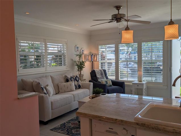 2808 NE 33rd Court 101, Fort Lauderdale, FL 33306
