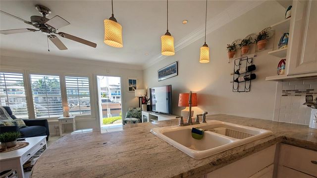 2808 NE 33rd Court 101, Fort Lauderdale, FL 33306