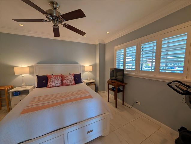 2808 NE 33rd Court 101, Fort Lauderdale, FL 33306
