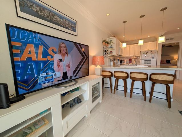 2808 NE 33rd Court 101, Fort Lauderdale, FL 33306