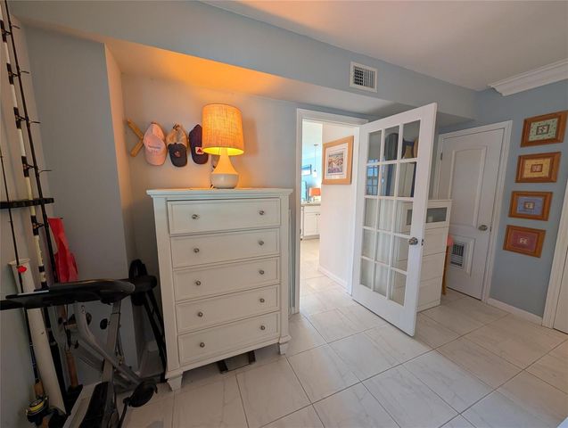2808 NE 33rd Court 101, Fort Lauderdale, FL 33306