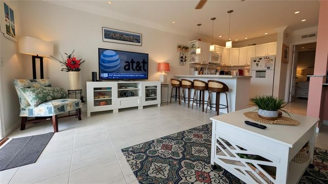2808 NE 33rd Court 101, Fort Lauderdale, FL 33306