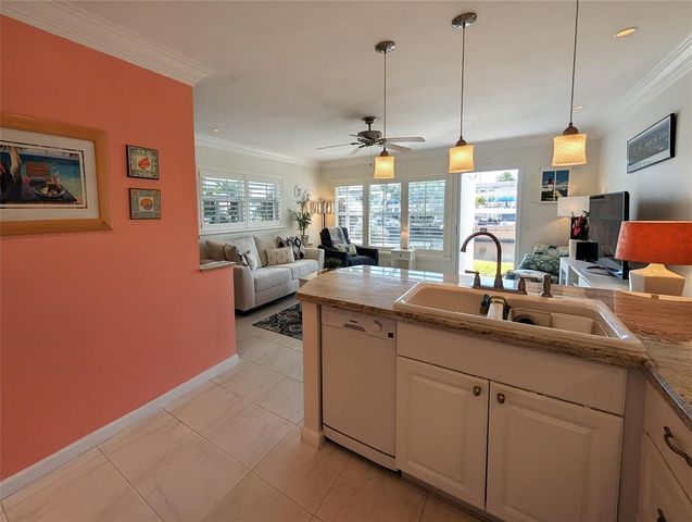 2808 NE 33rd Court 101, Fort Lauderdale, FL 33306