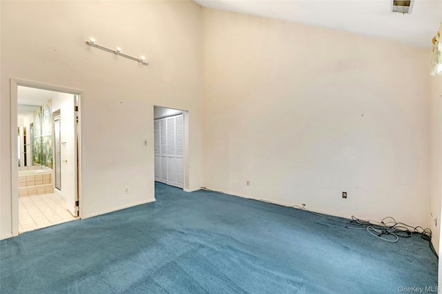 11 Rose Court, East Islip, NY 11730