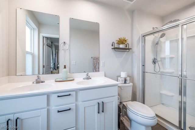 4784 Olivia Way, Lorain, OH 44053
