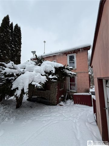 9 East 15th Street, Jamestown, NY 14701