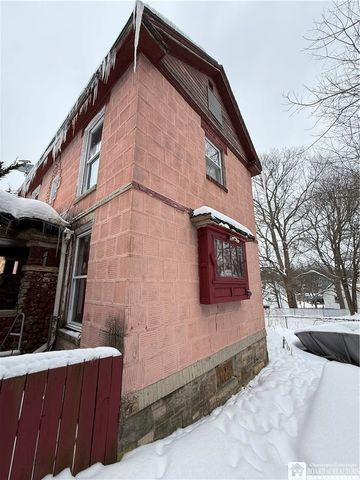 9 East 15th Street, Jamestown, NY 14701