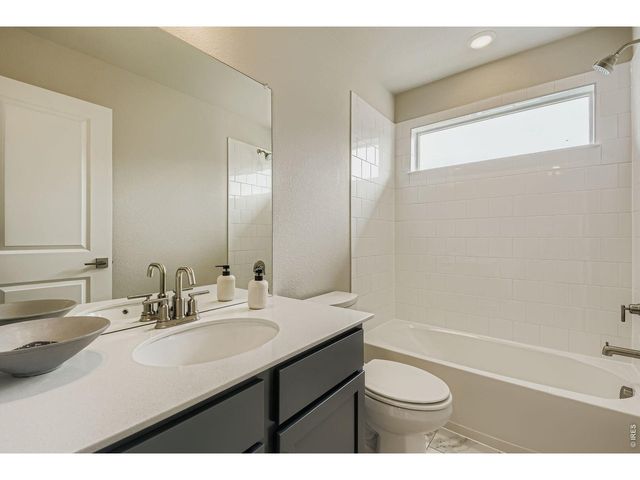 909 Nettle Ln, Fort Collins, CO 80524