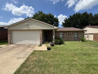 4225 Blue Creek Drive, Garland, TX 75043