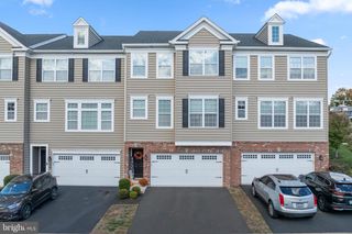 103 ARLINGTON LN, Telford, PA 18969