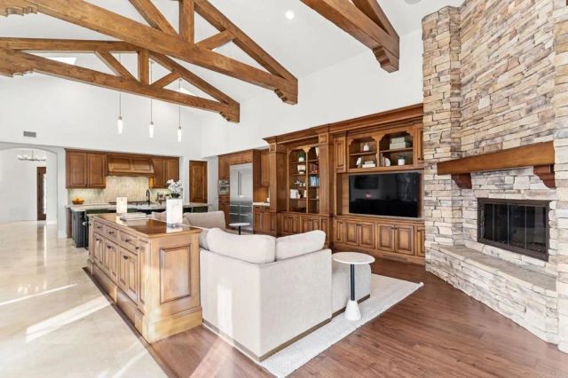 8155 High Society Way, San Diego, CA 92127