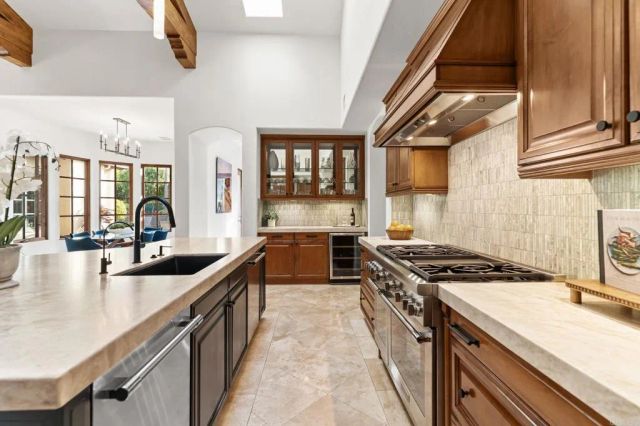 8155 High Society Way, San Diego, CA 92127